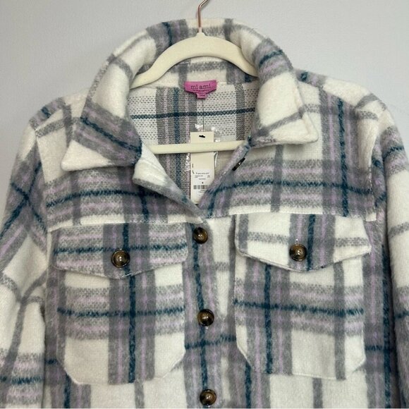 NWT Francesca's Hailey Front Pocket Plaid Shacket White Gray Purple Size Medium - Picture 3 of 7